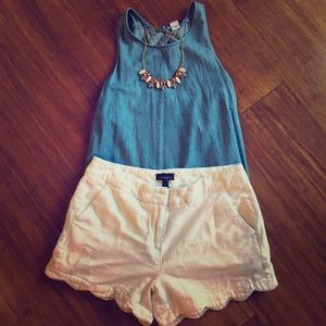 White shorts size 6